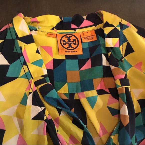 Tory Burch size 4 Geometric Silk Blouse - Picture 3 of 6